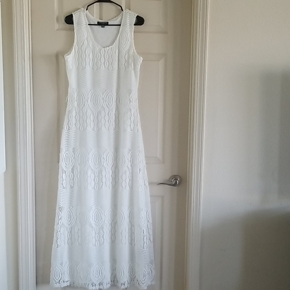 White maxi white dress